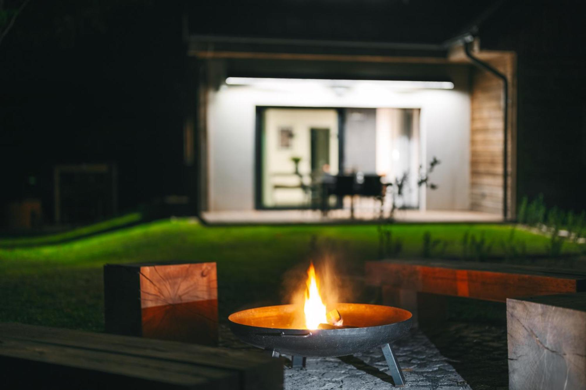 Villa Roubenka "Tam Kde Lisky Davaji Dobrou Noc" à Černý Důl Extérieur photo