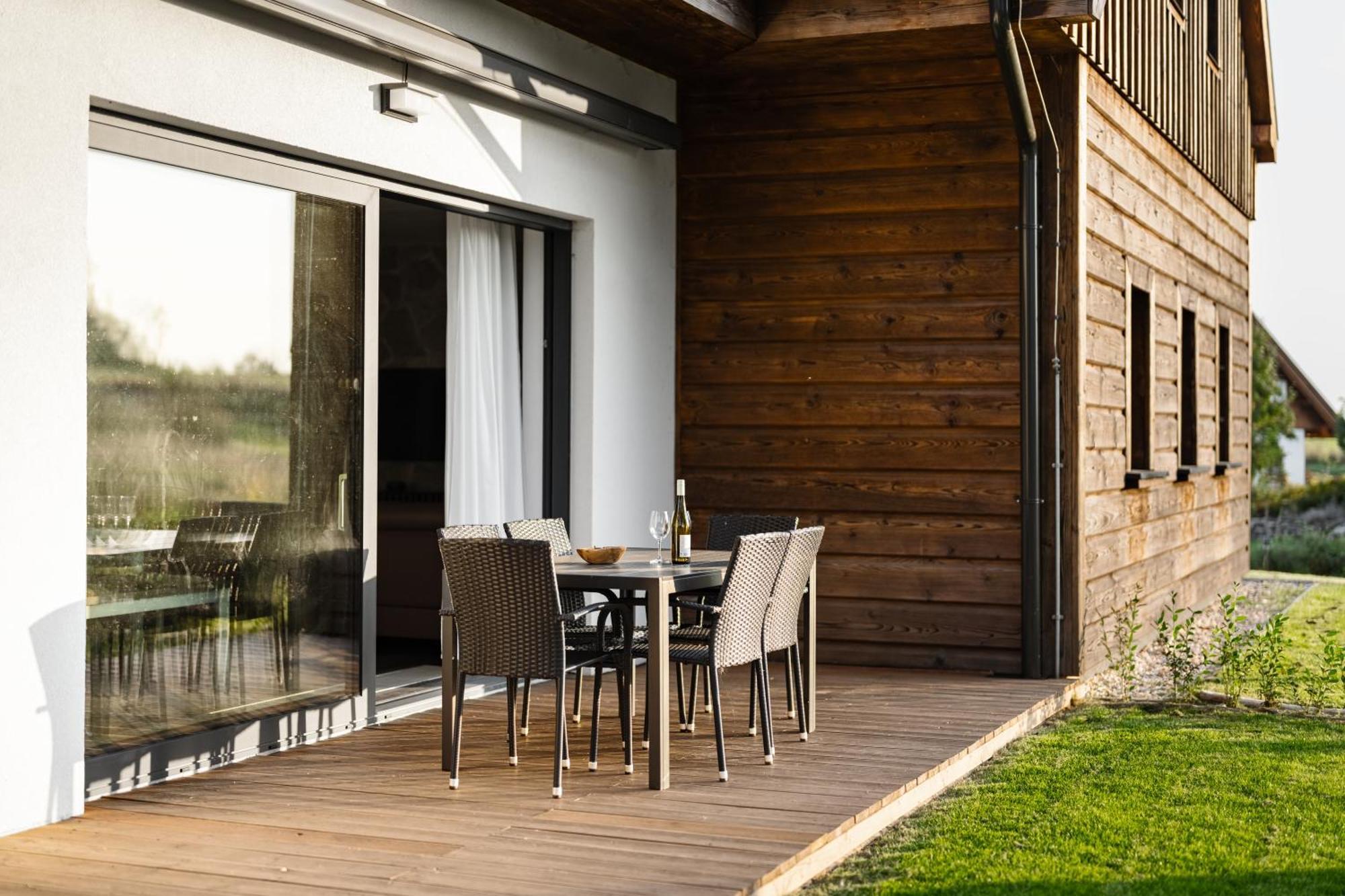 Villa Roubenka "Tam Kde Lisky Davaji Dobrou Noc" à Černý Důl Extérieur photo