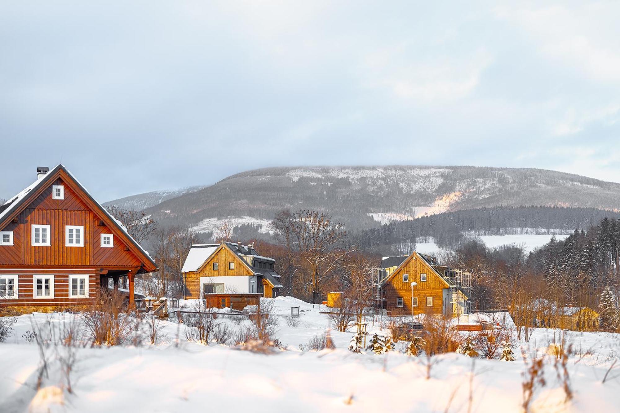 Villa Roubenka "Tam Kde Lisky Davaji Dobrou Noc" à Černý Důl Extérieur photo